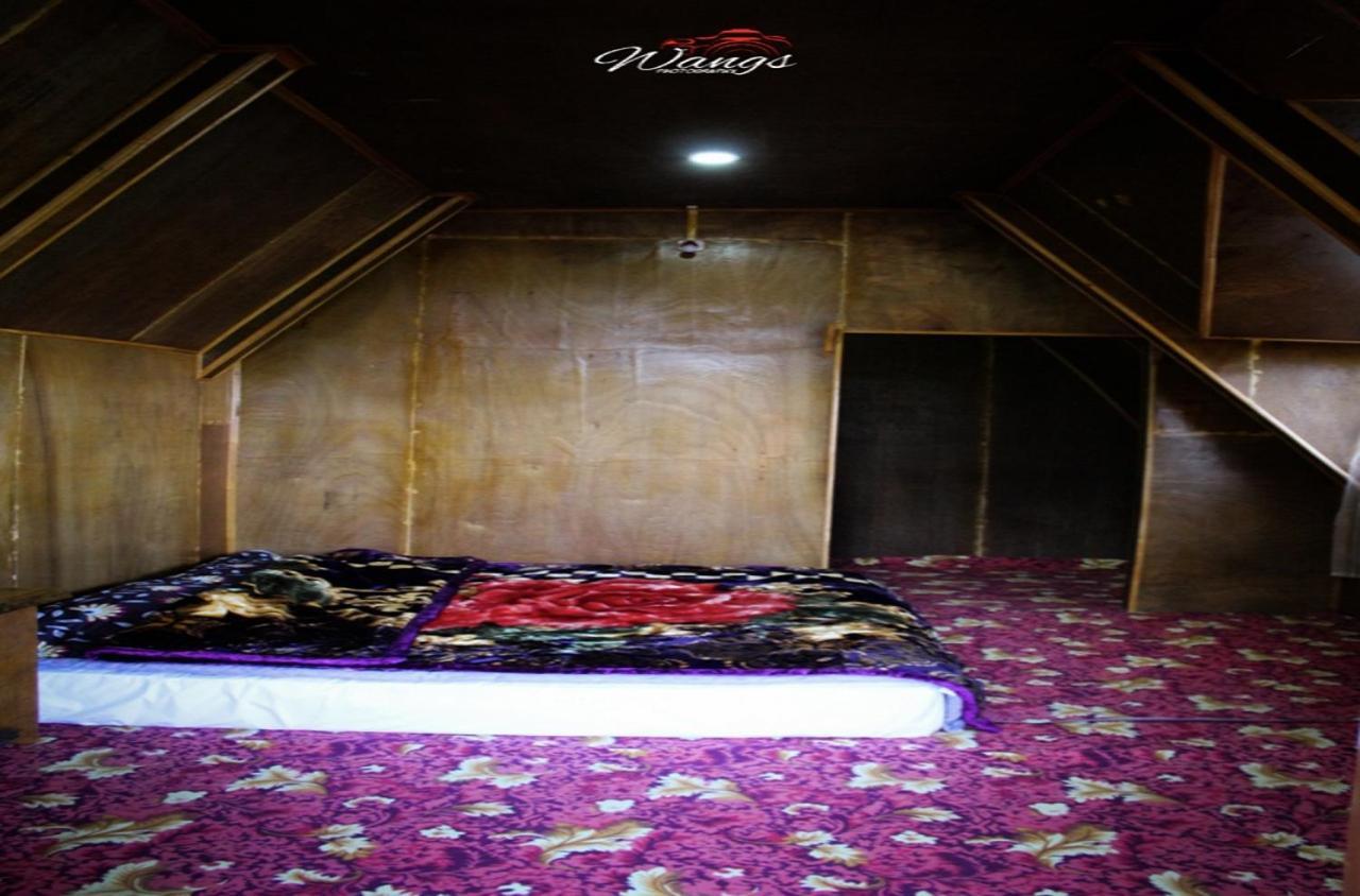 Homestay Spring Brooks *