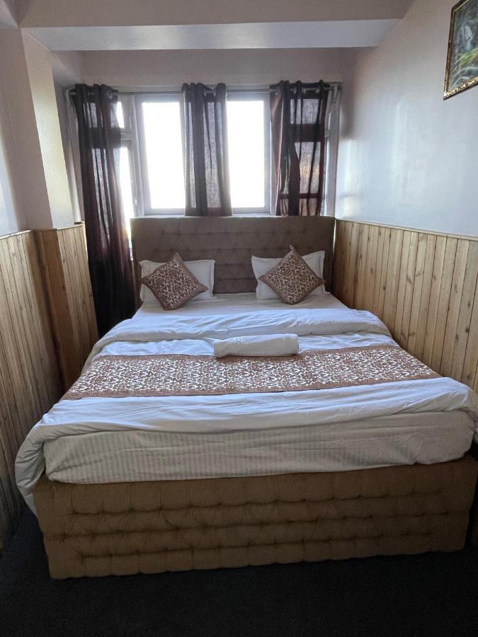 Sradhanjali Hotel