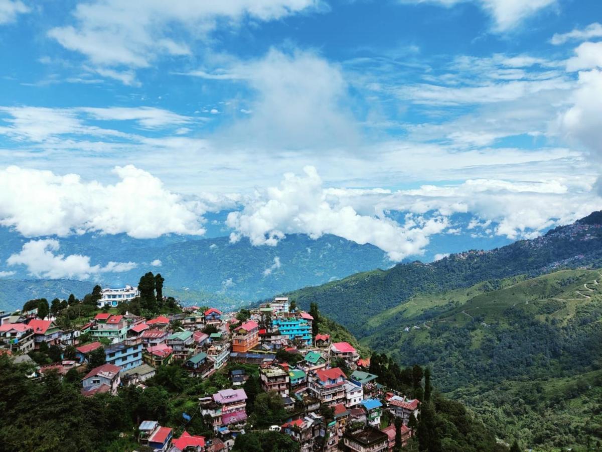 The Himalayan Workation * Darjeeling (West Bengal)