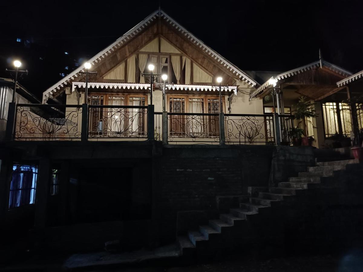 Marigold Manor