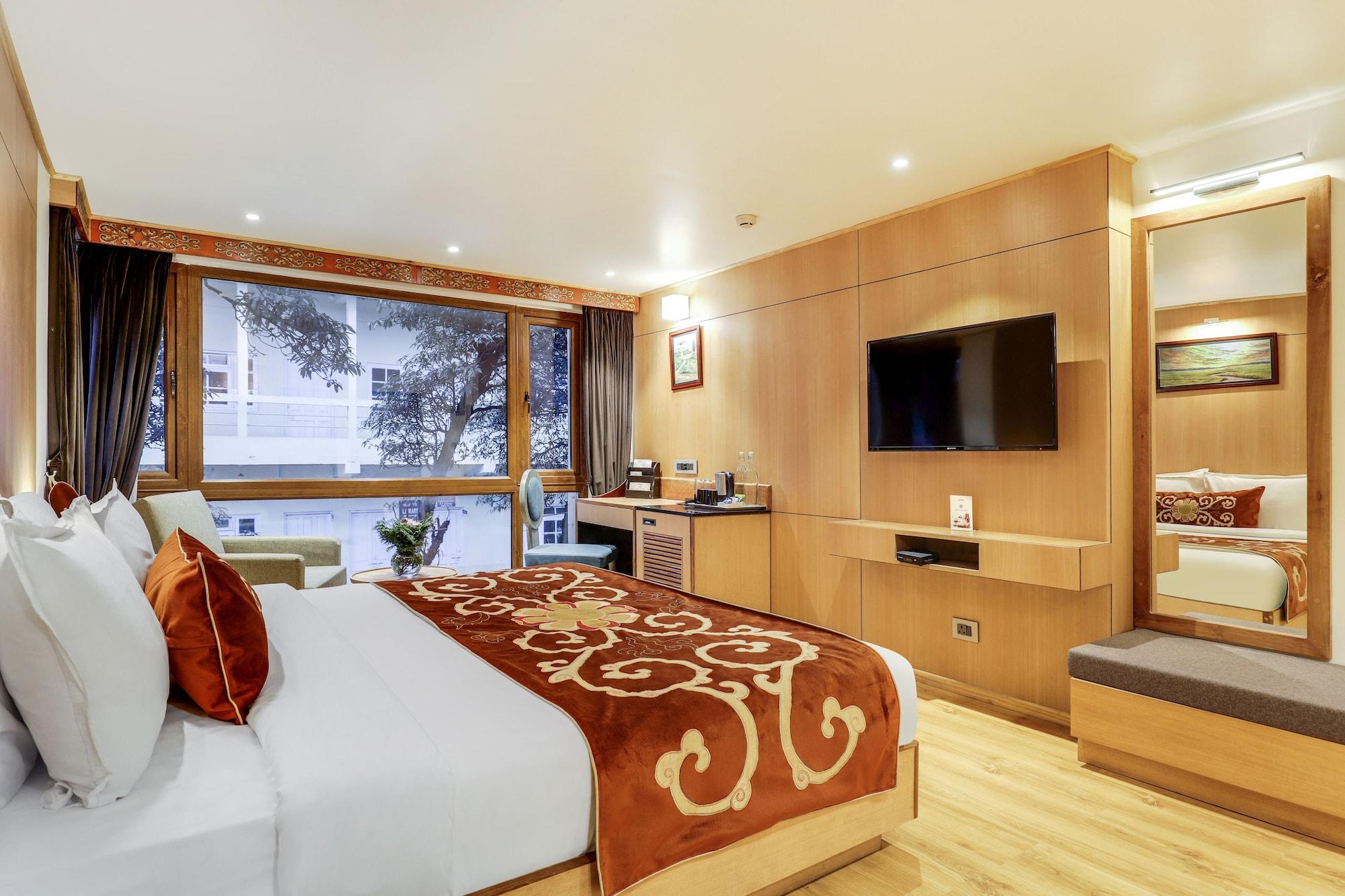 Summit Swiss Heritage & 4*