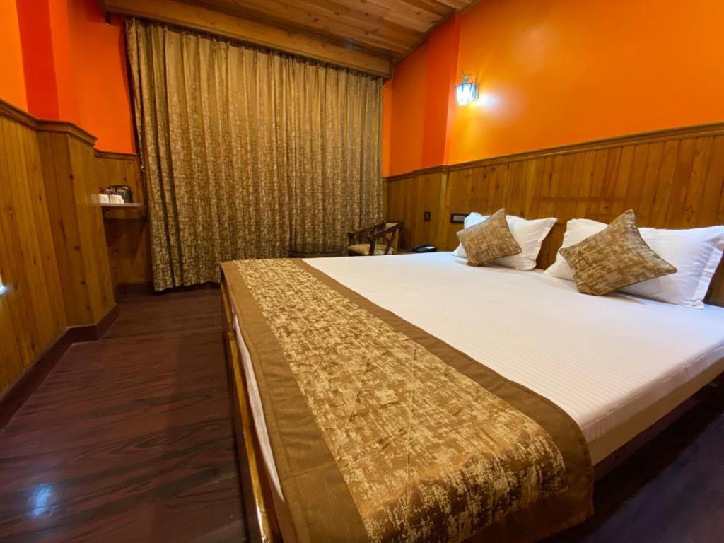 Sherpa International Heritage 3*