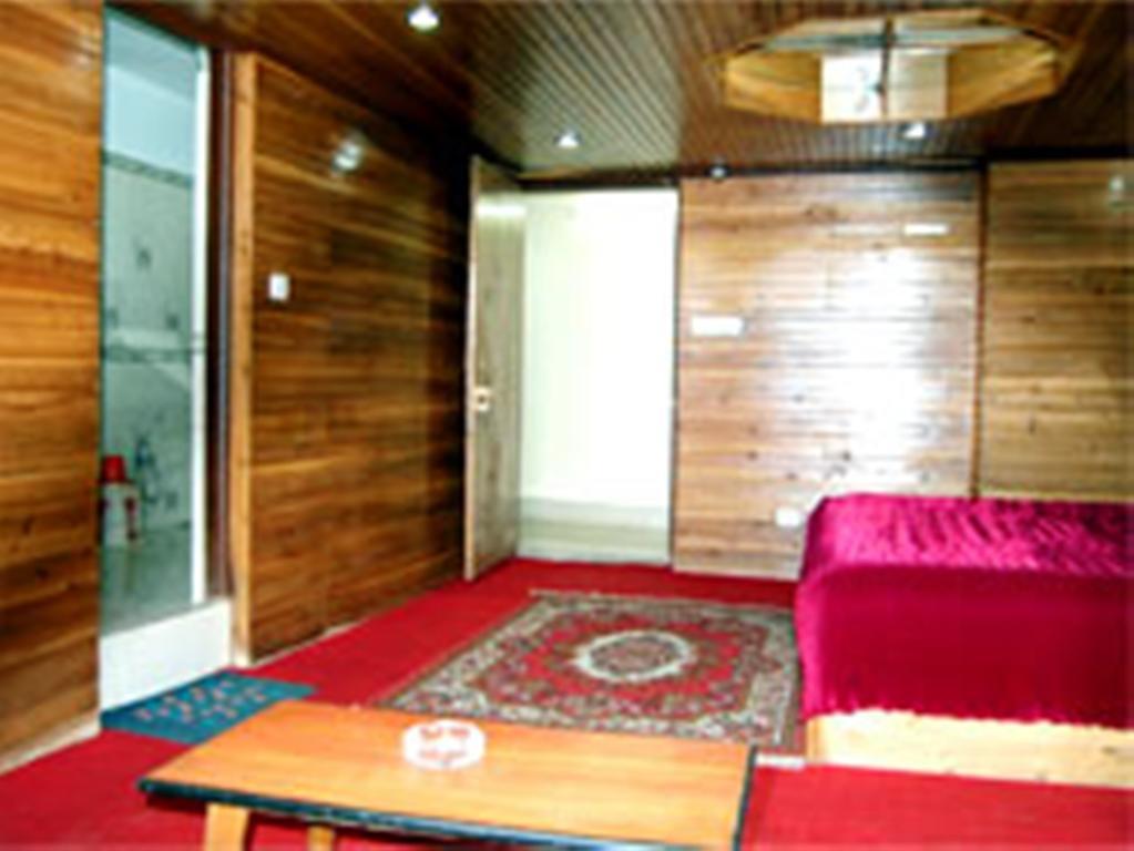 Broadway 2* Darjeeling (West Bengal)