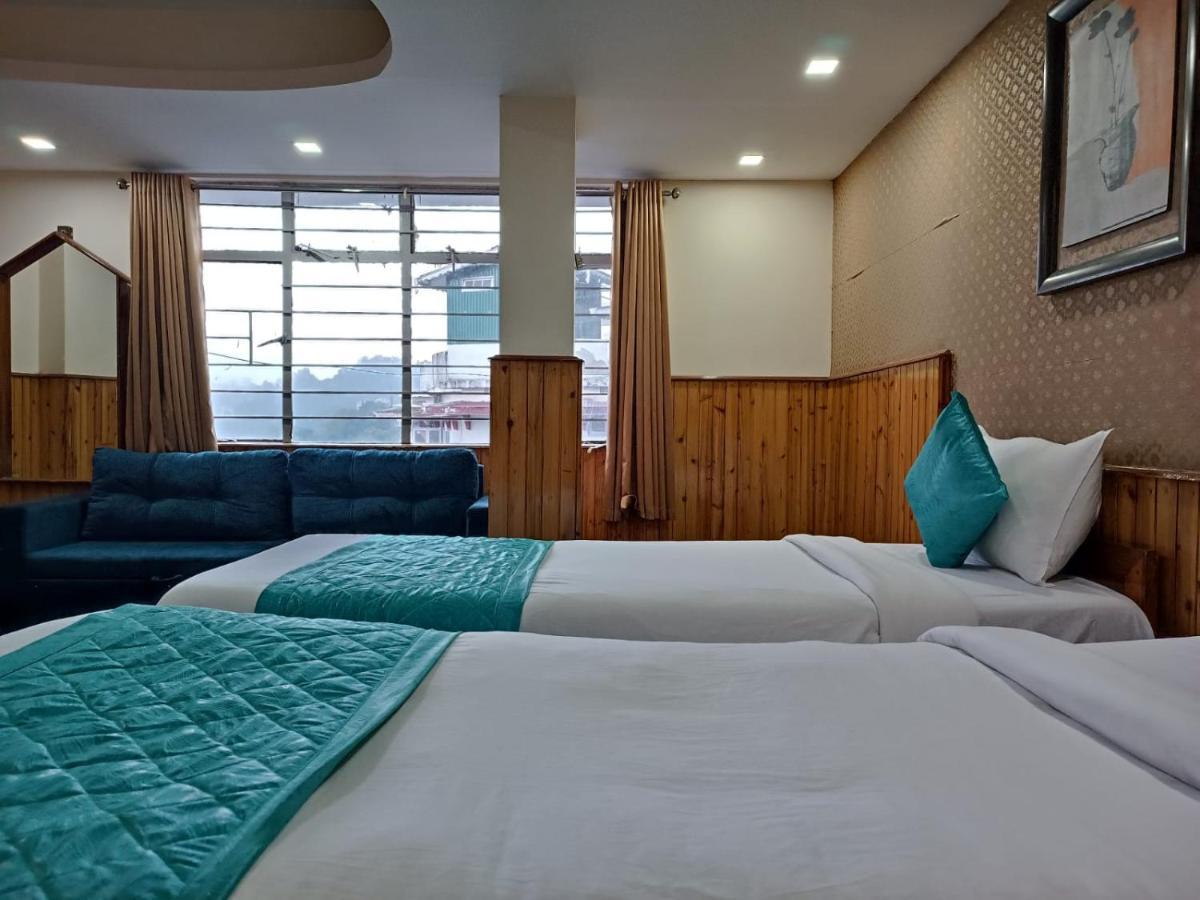 Hotel Indus Parklane