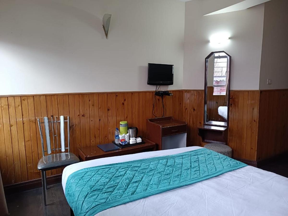 Hotel Indus Parklane 3*