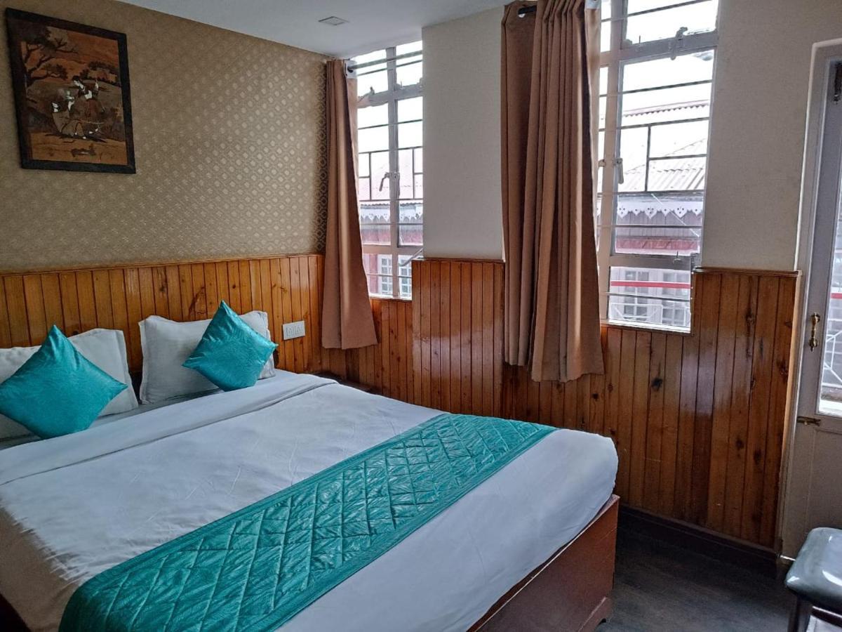 Indus Parklane Hotel Darjeeling (West Bengal)