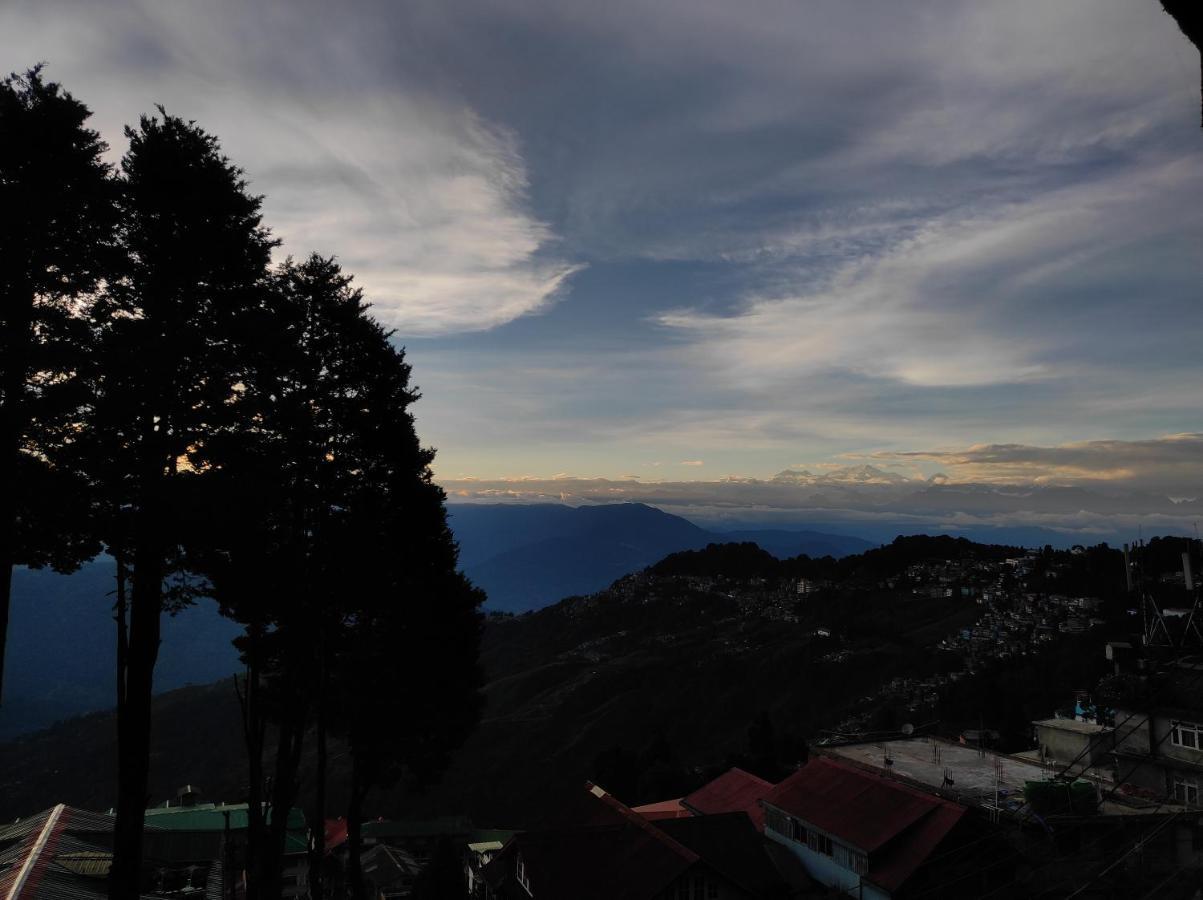 Wind Darjeeling- Budget Near Mall Hotel