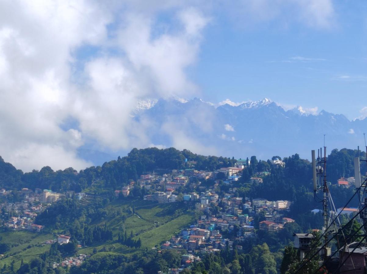 Wind Darjeeling- Budget Near Mall Hotel 2*