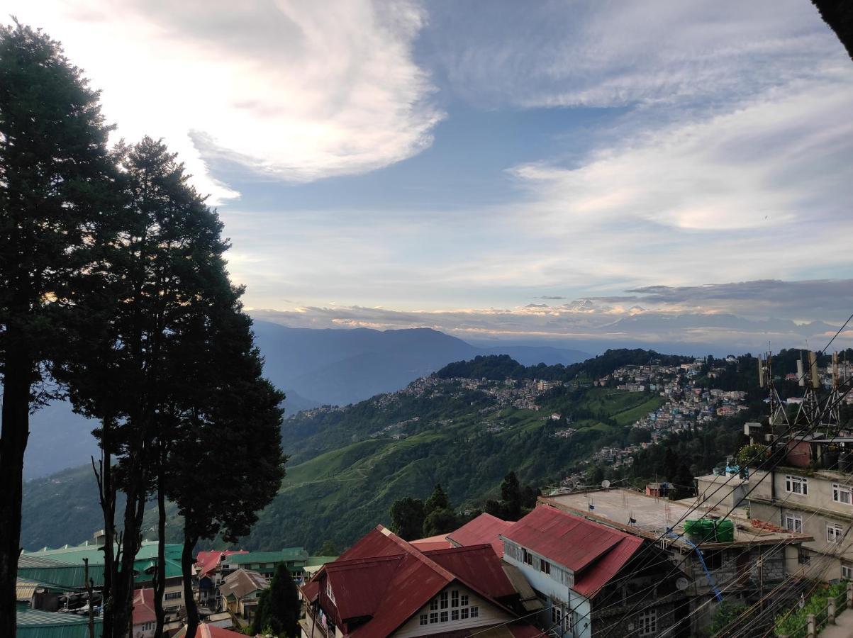 Hotel Wind Darjeeling- Budget Near Mall