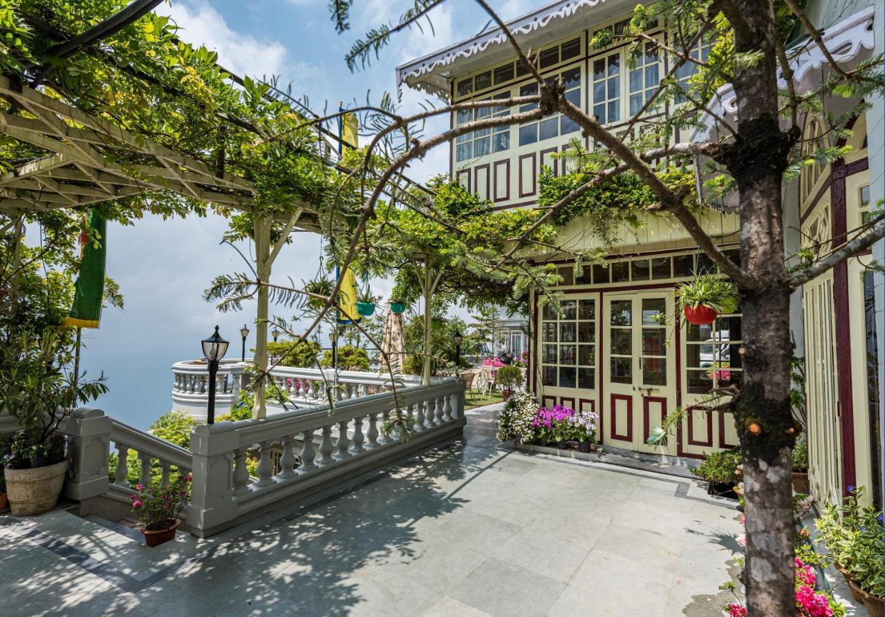 Udaan Dekeling Resort, Darjeeling Hotel 4*
