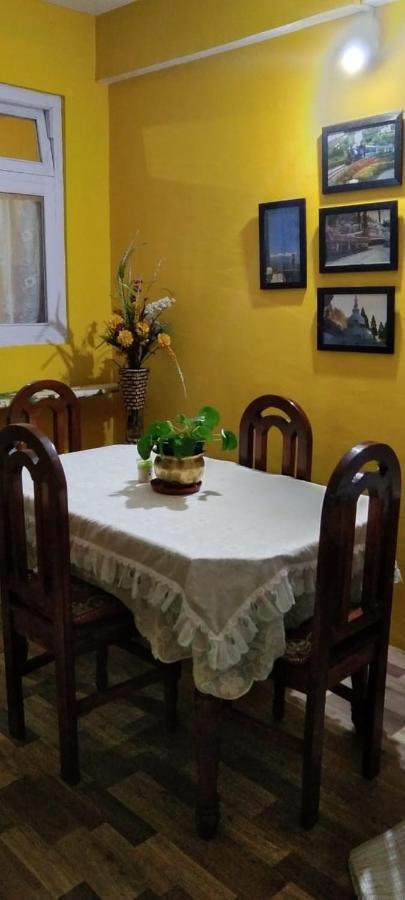 Homestay Beverly Hills