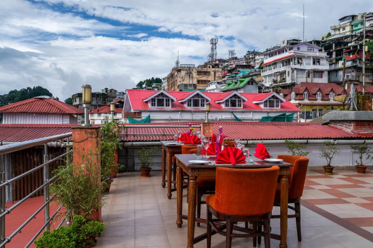 Hotel Mount Conifer & Darjeeling (West Bengal)