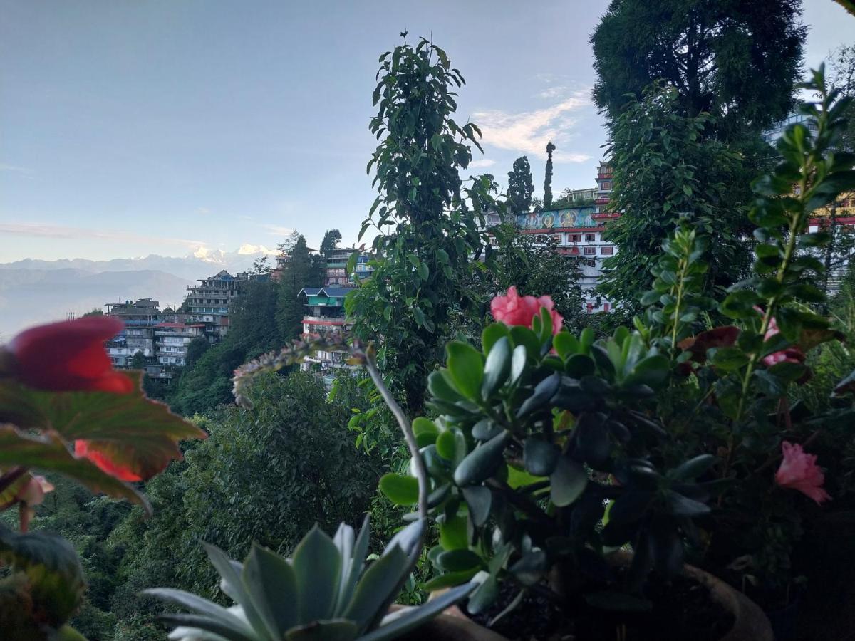 Sunakhari Darjeeling Homestay