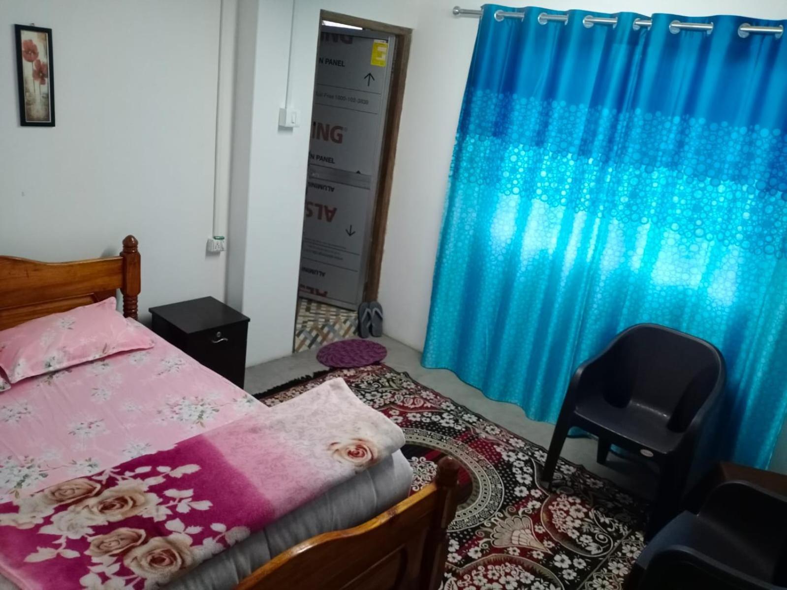 Parvi Homestay Bed & Breakfast *