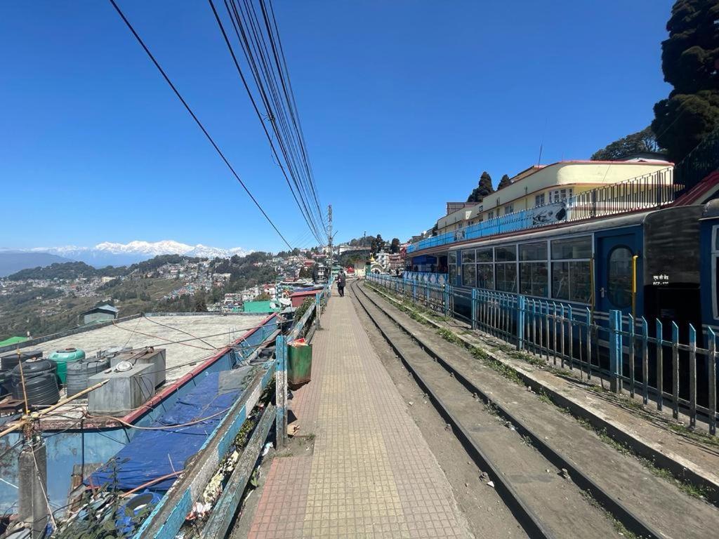 International Youth Darjeeling Darjeeling (West Bengal)
