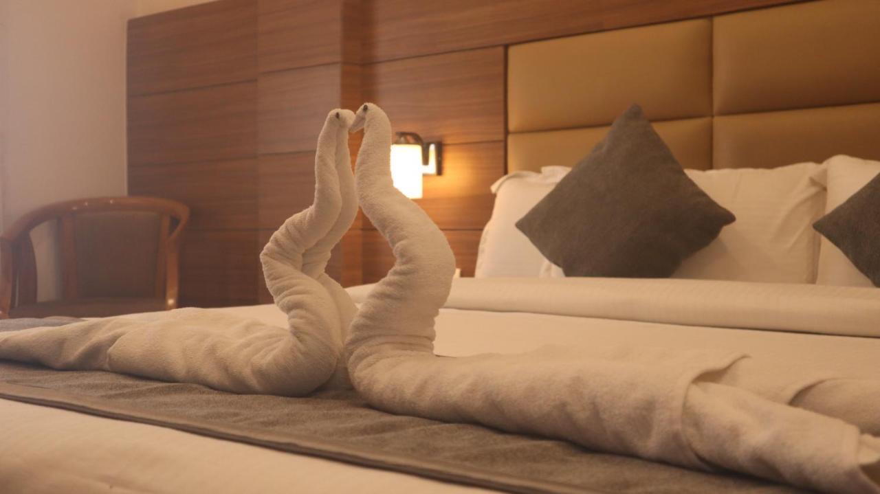 Bella Vista - 5 Mins From Mall Road Hotel 3*