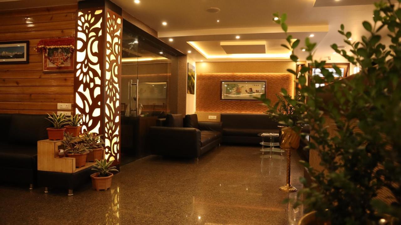 Bella Vista - 5 Mins From Mall Road 3*