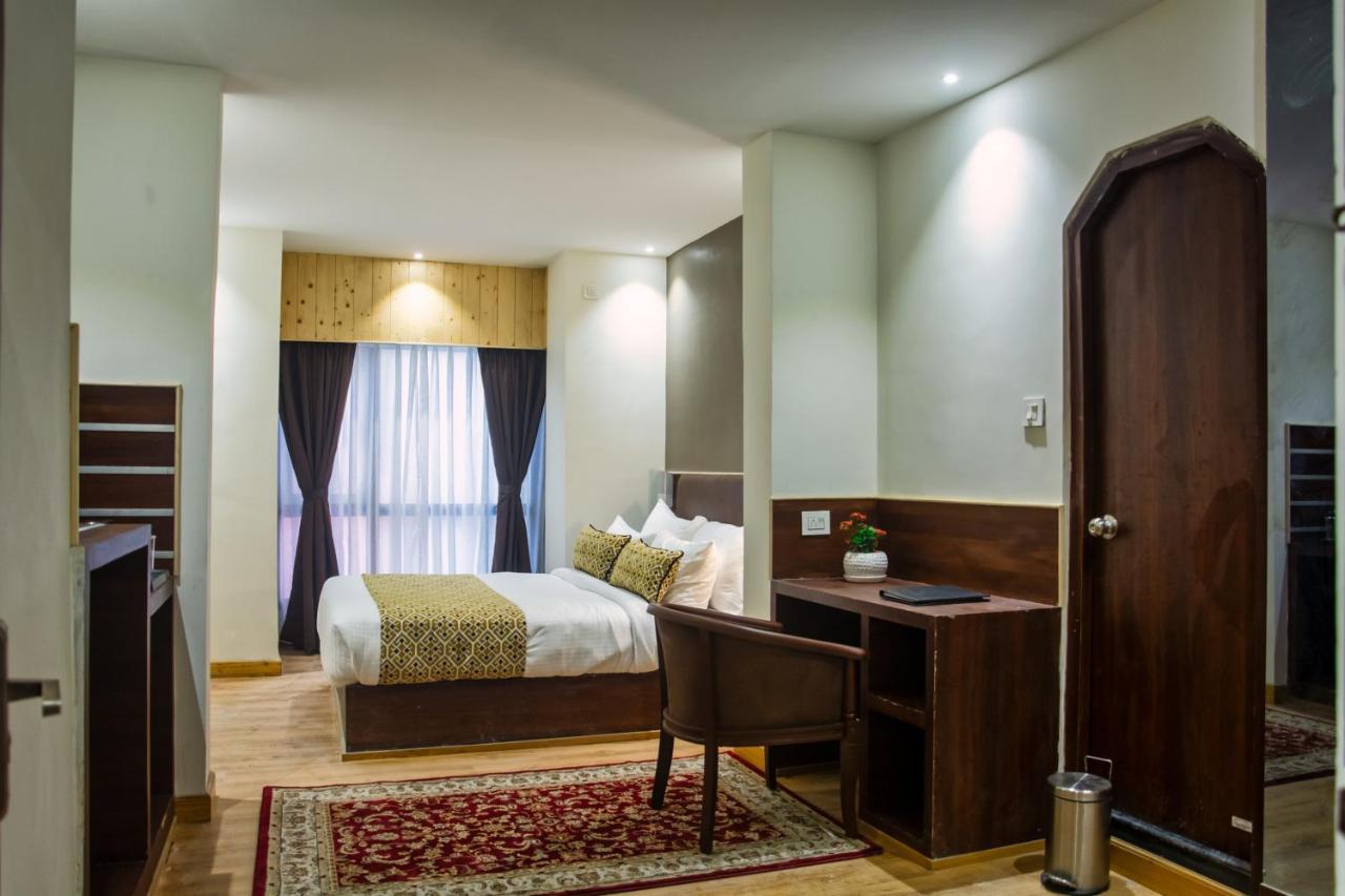 Hotel Sumitel Vista 800m From Mall Road 3*