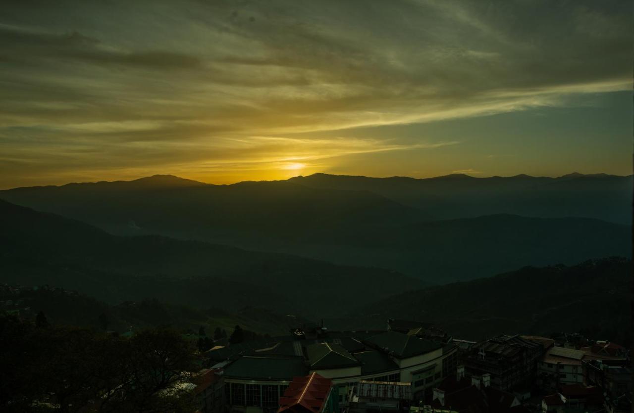 Hotel Sumitel Vista 800m From Mall Road Darjeeling (West Bengal)