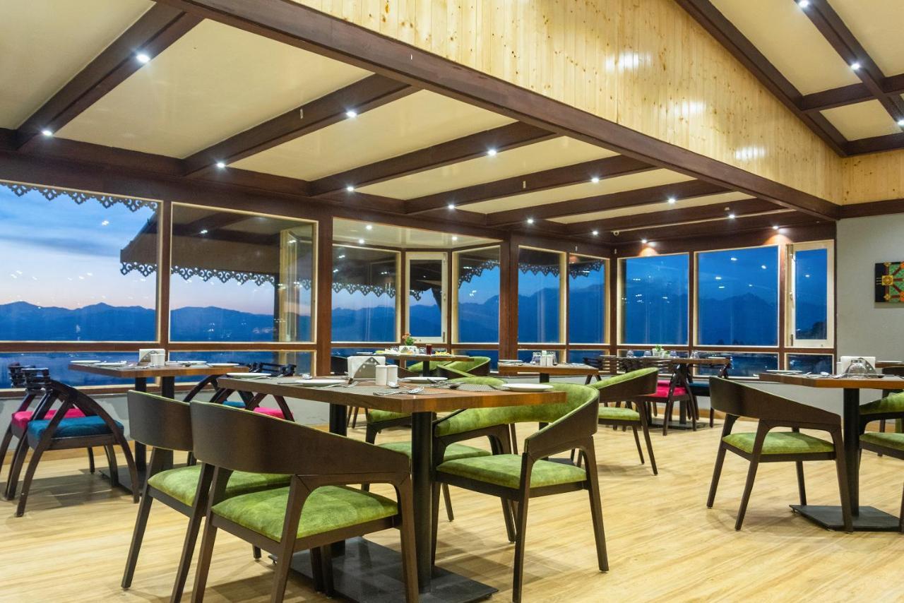 Hotel Sumitel Vista 800m From Mall Road 3*