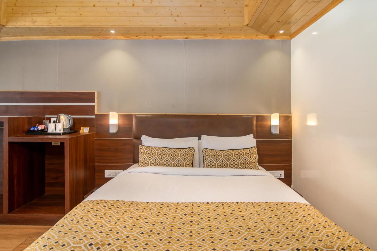 Sumitel Vista 800m From Mall Road Hotel 3*