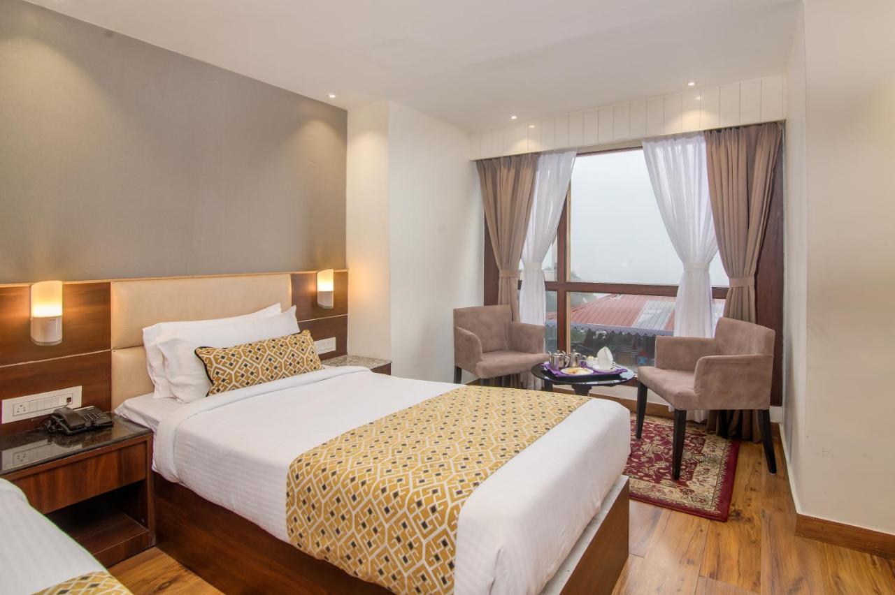 Sumitel Vista 800m From Mall Road Hotel 3*