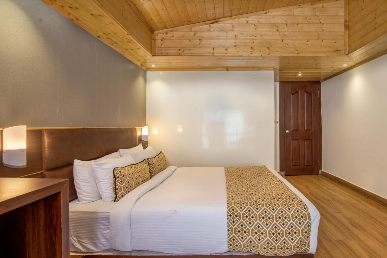 Sumitel Vista 800m From Mall Road Hotel 3*