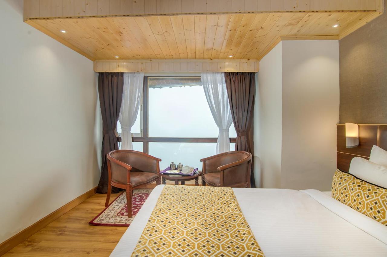 Hotel Sumitel Vista 800m From Mall Road 3*