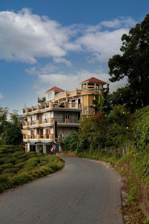 Traditional & Restaurant !! Kurseong !! In Kurseong Homestay Darjeeling (West Bengal)