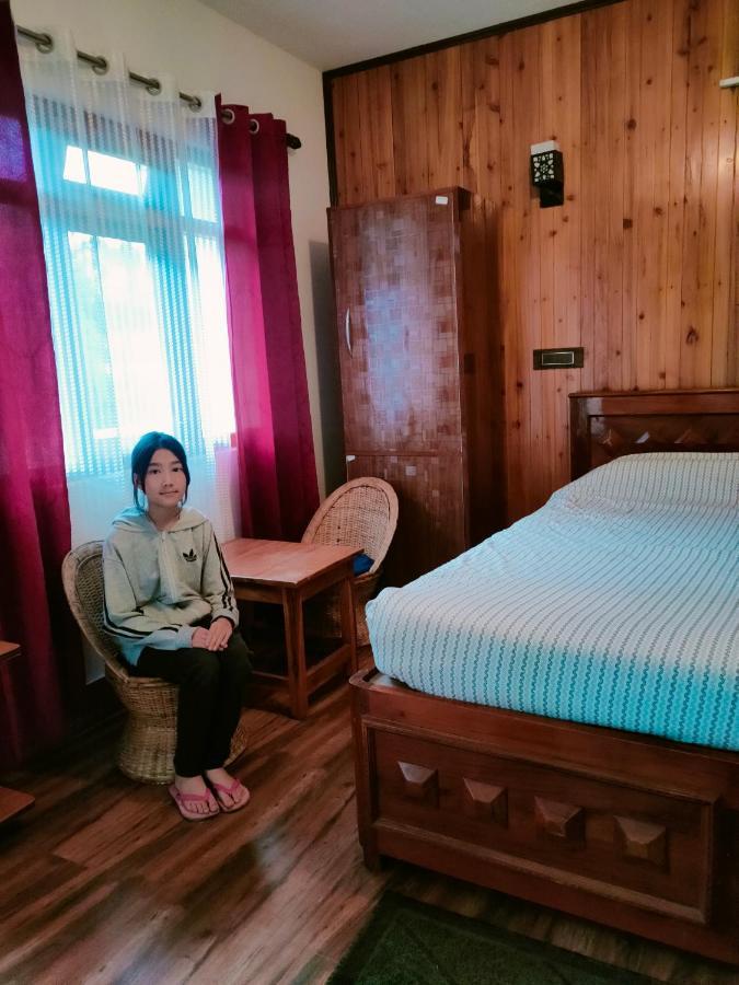 Dik's Homestay *