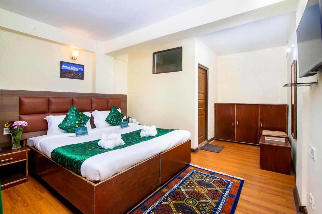 Muscatel Bhumsang - 200 Mts From Mall Road