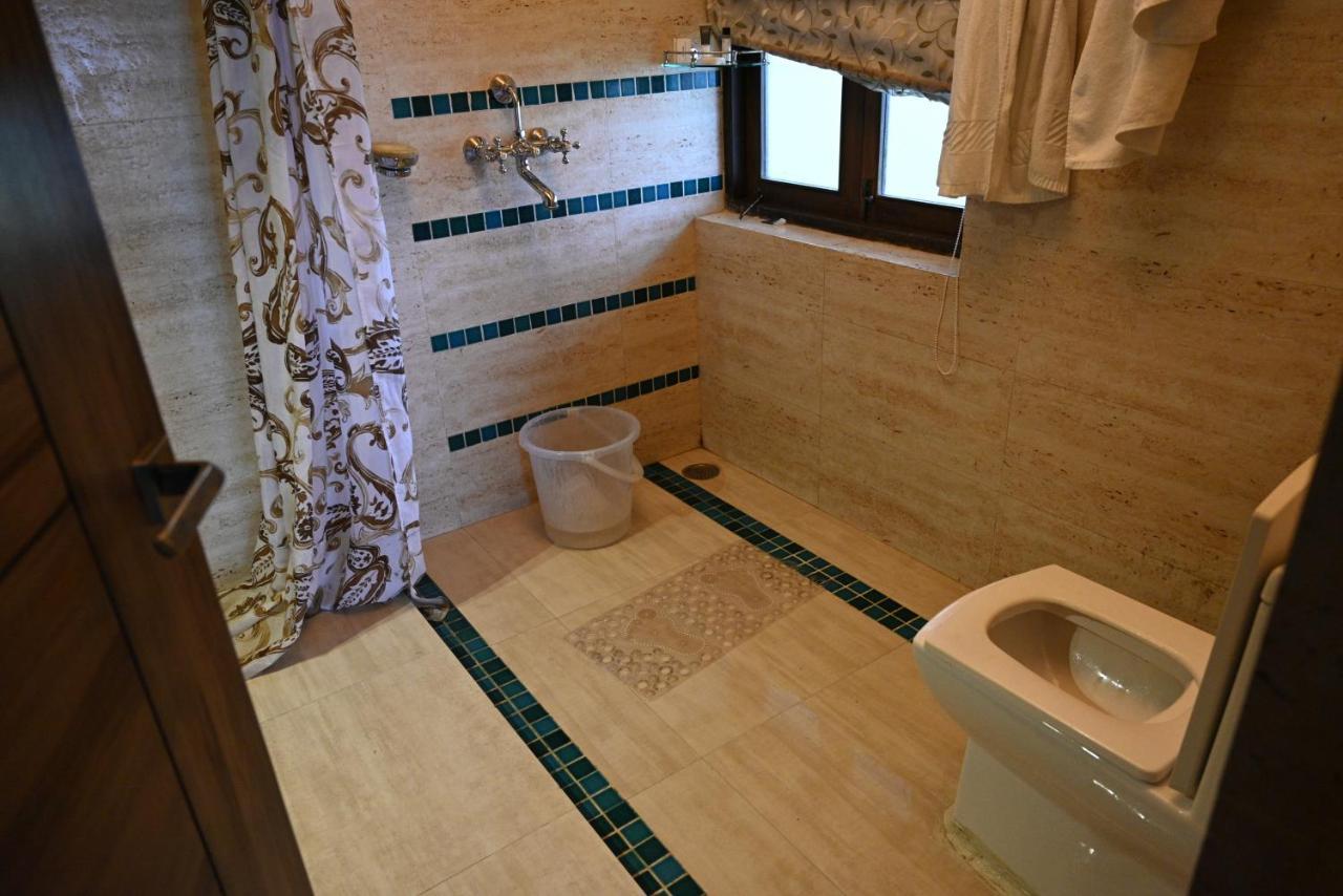 Resort Chamong Chiabari Mountain Retreat *