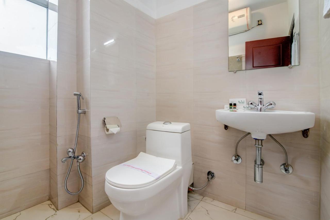 Hotel Muscatel Roma - 400 Mts From Mall Road 3*