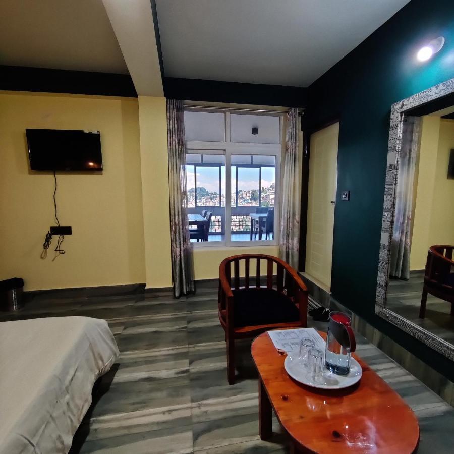 The Silver Spring * Darjeeling (West Bengal)