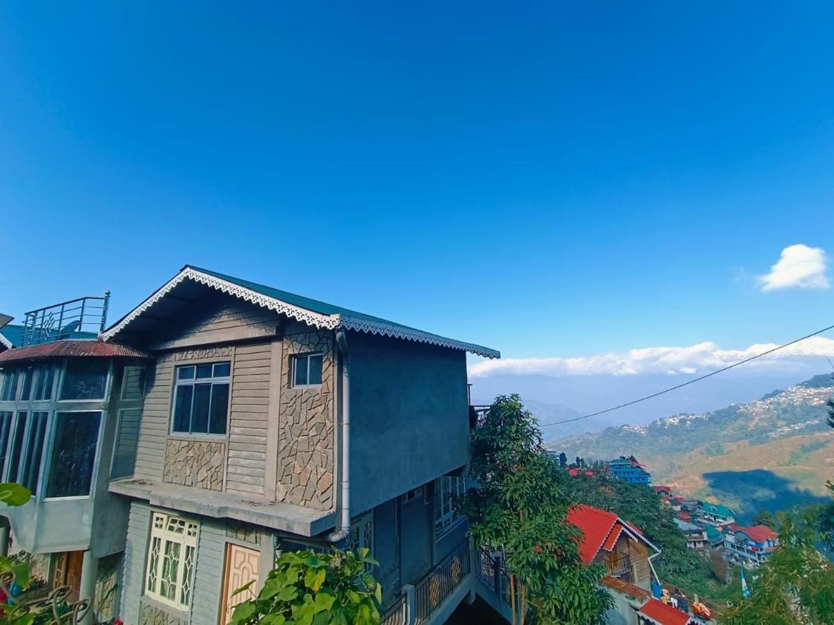 Syangden Villa, Nagbeli