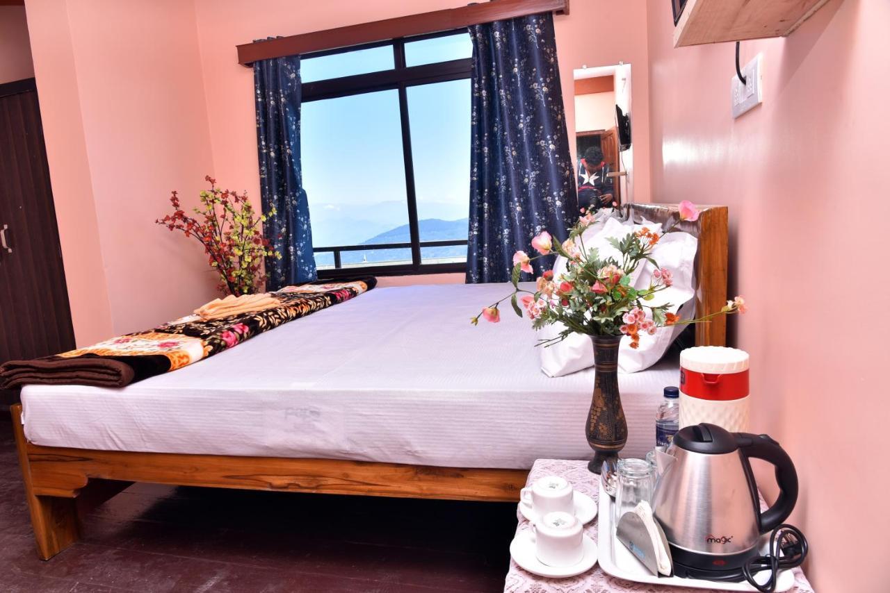Darjeeling Singalila -300 Miter From Mall Hotel Darjeeling (West Bengal)