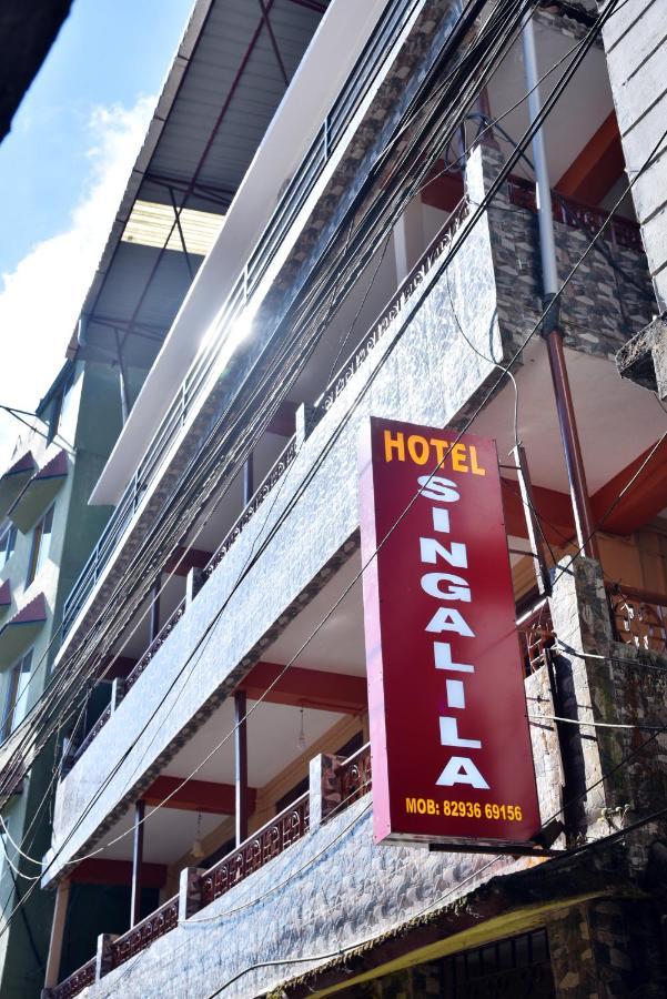 Darjeeling Singalila -300 Miter From Mall 2* Darjeeling (West Bengal)