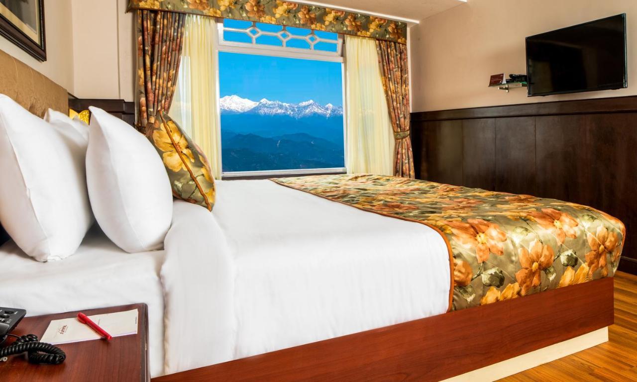 Summit Oakden & Mall Road Darjeeling (West Bengal)