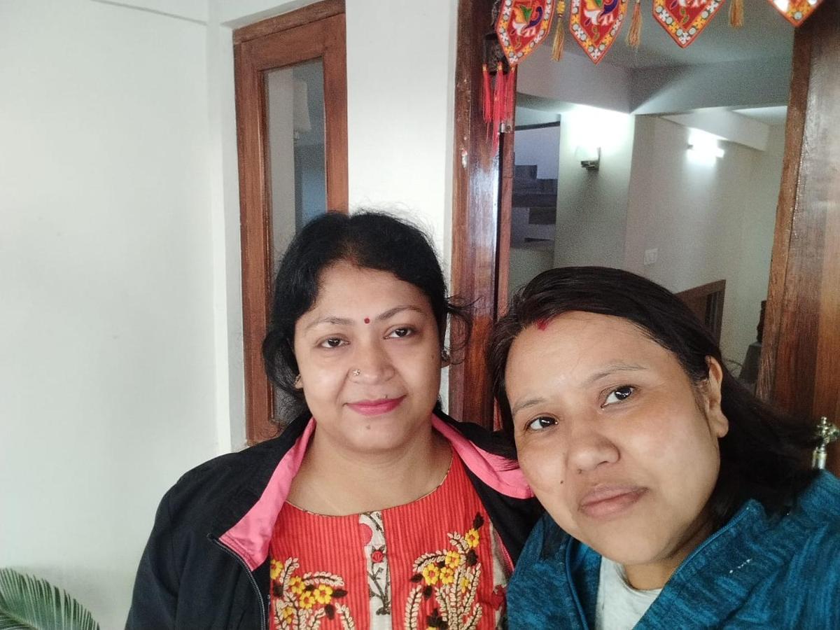 Gurung * Darjeeling (West Bengal)