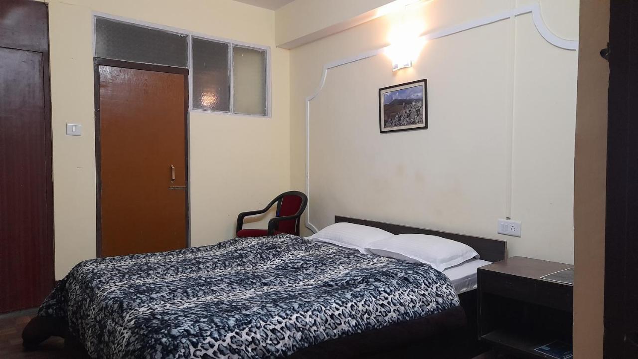 Sherpa Brothers Urban Homestay Hotel