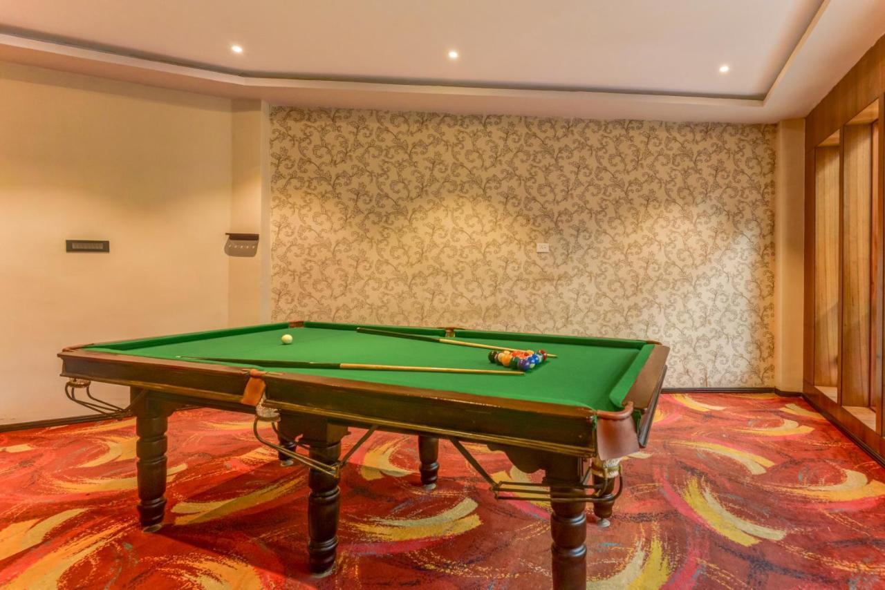 Summit Montana & At Mall Hotel