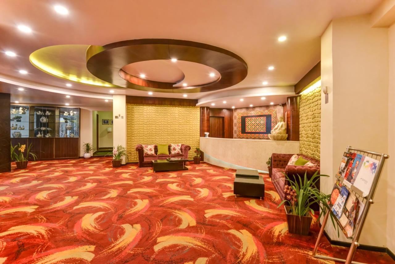 Summit Montana & At Mall 4*