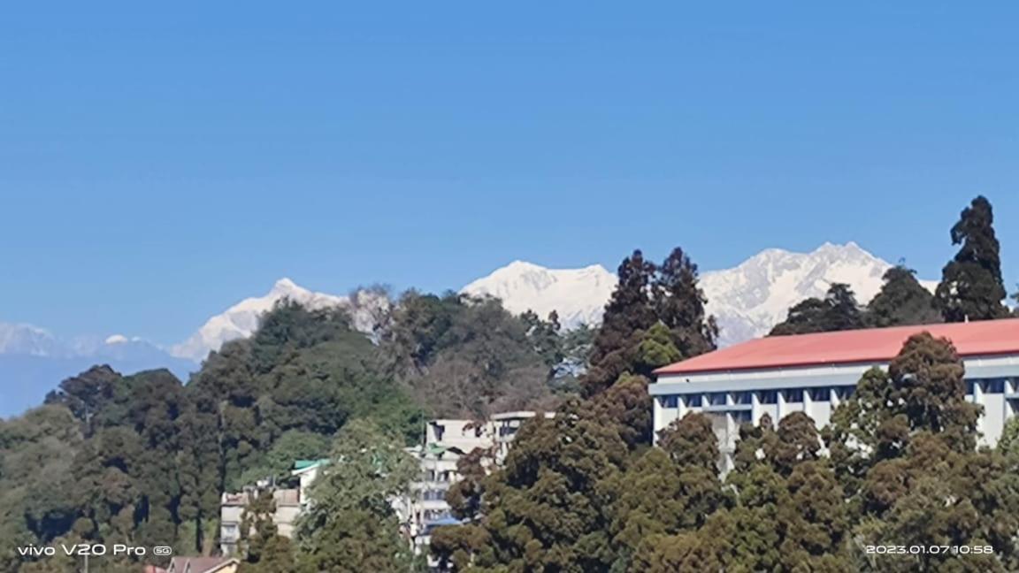 Yakkha Hotel 2*