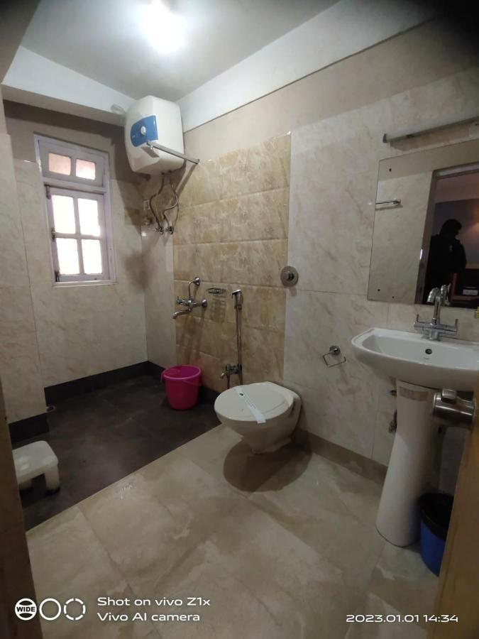Yakkha Hotel 2*