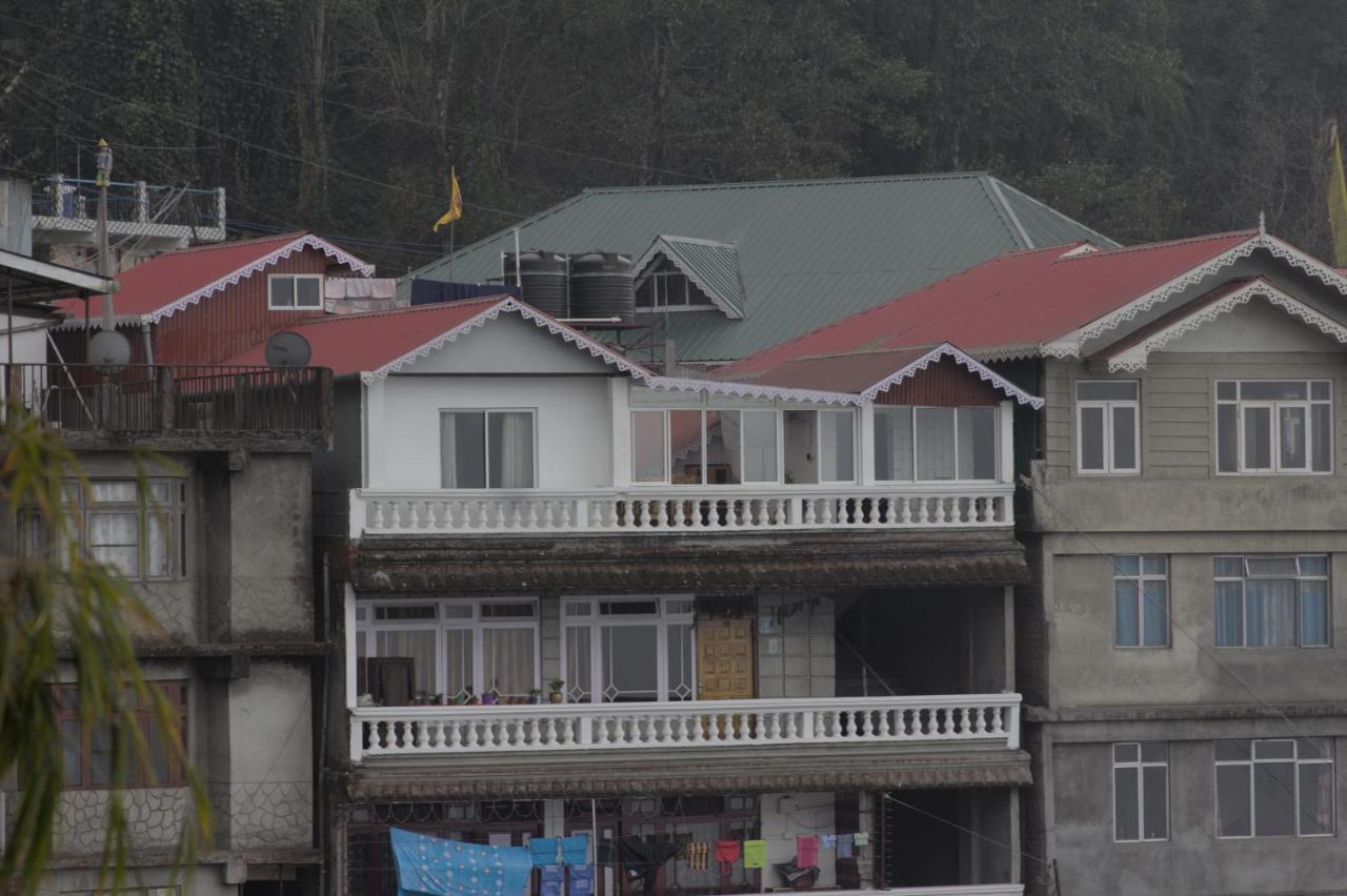The Guiding Monk Homestay Darjeeling (West Bengal)
