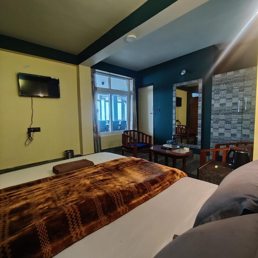 The Silver Spring * Darjeeling (West Bengal)