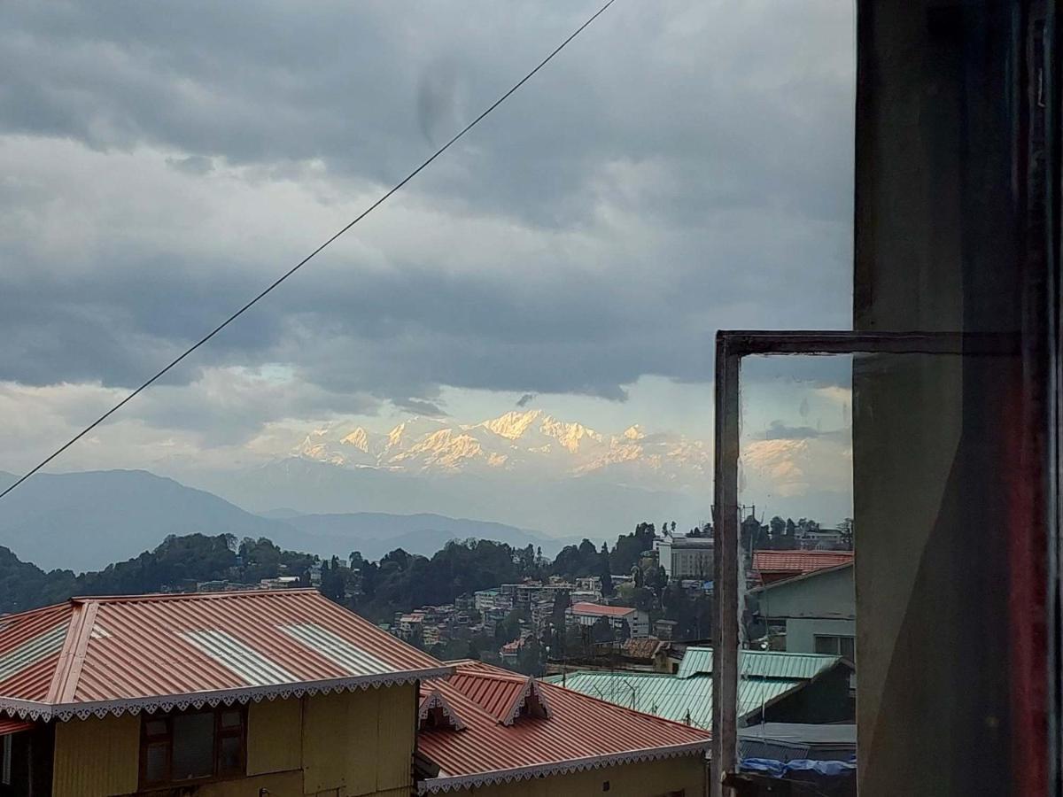 Crown Guest house Darjeeling (West Bengal)