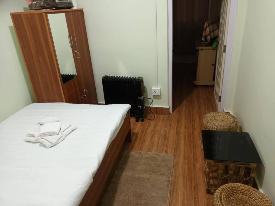 Primrose Apartment