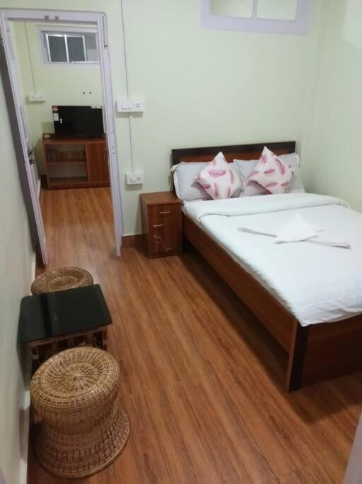 Primrose Apartment *