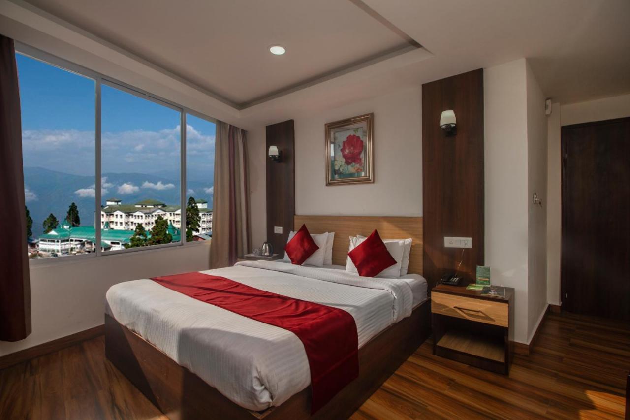 Heritage & Formerly Fortune Itc Darjeeling (West Bengal)